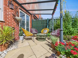 Photo 7- click for photo gallery